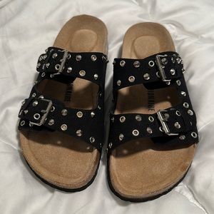 Cushionaire Studded Birkenstock style  like sandals - 8